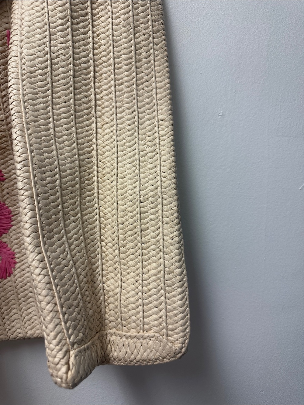 Neutral Straw Tote with Pink "OUT OF OFFICE" Embroidery Bag.Enjoy your summer 🏖️ - Picture 7 of 9
